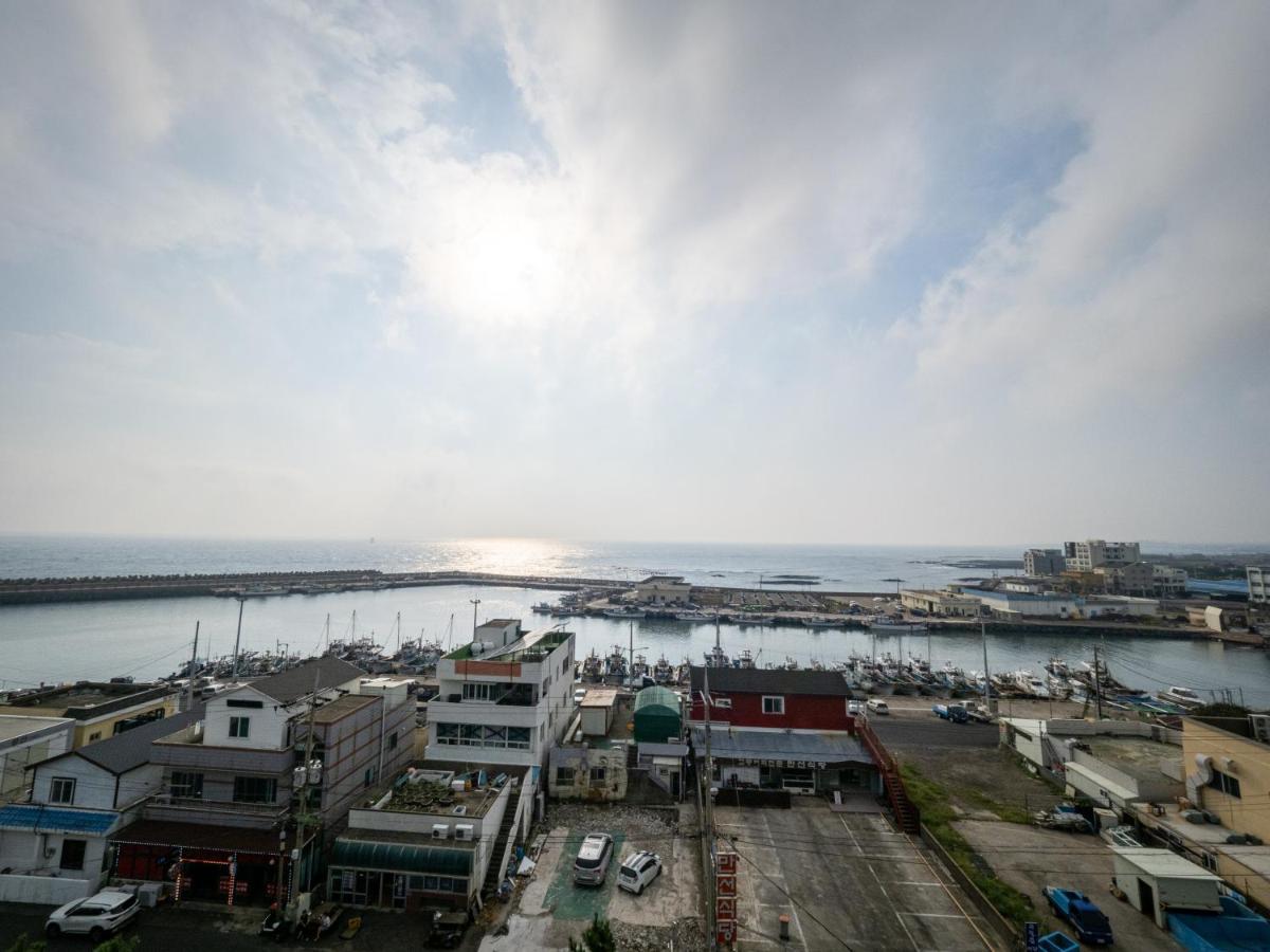 Jeju Moseulpo Hotel Seogwipo Ngoại thất bức ảnh