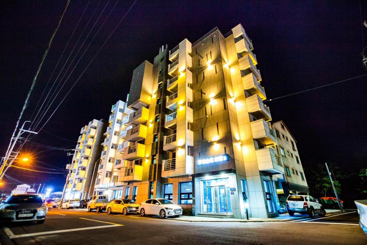 Jeju Moseulpo Hotel Seogwipo Ngoại thất bức ảnh